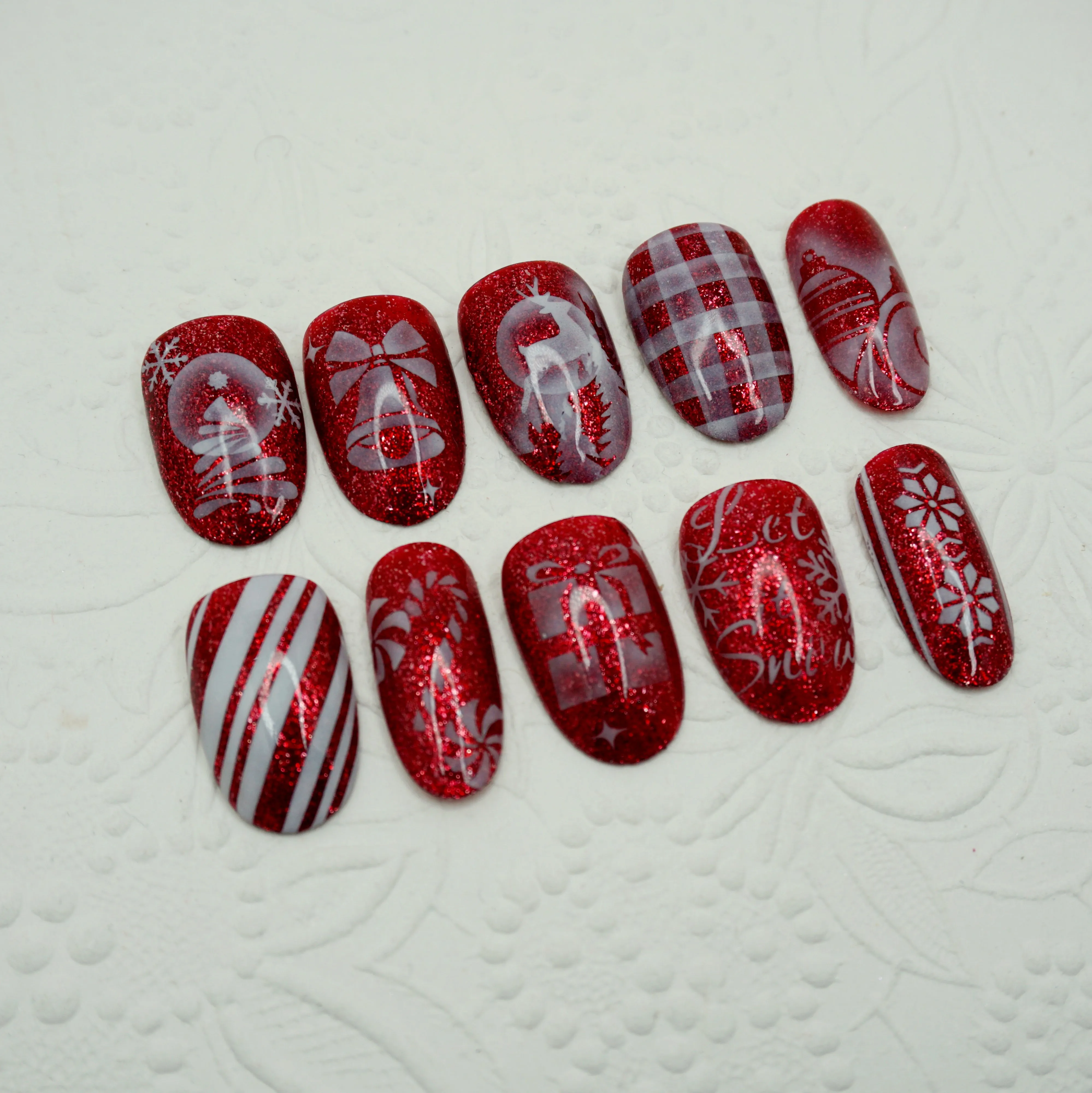 12 Christmas Nail Stencils Set